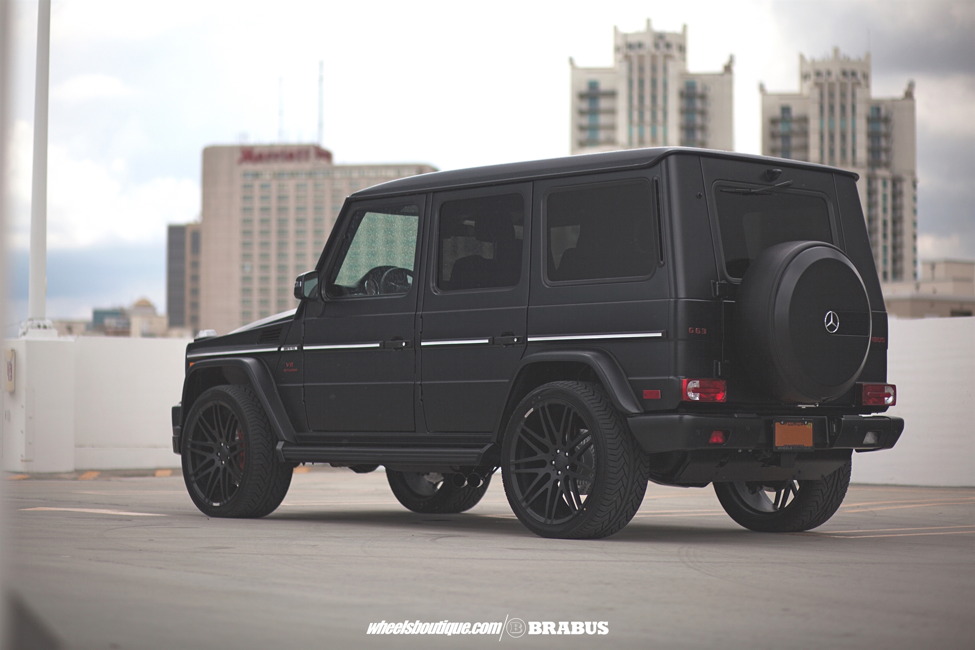 Мерседес g 63 Brabus черный матовый