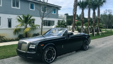 Giovanna Barbados | Rolls Royce Drophead Coupe