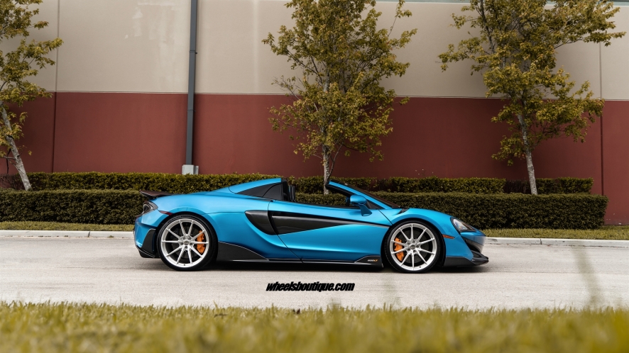 HRE P104SC | McLaren 600LT MSO Ludus Blue Spider