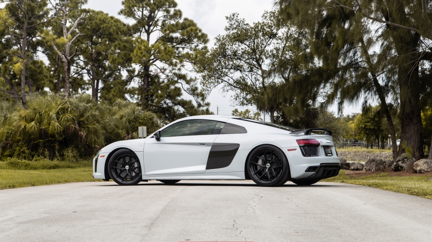 AUDI MK2 R8 V10 PLUS ON HRE S101SC