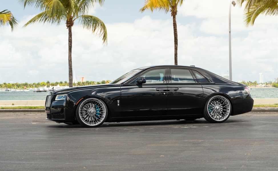 AL13 R100 | Rolls-Royce Ghost Black Badge