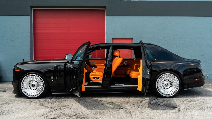 Rolls-Royce Phantom EWB with Mansory Widebody Kit