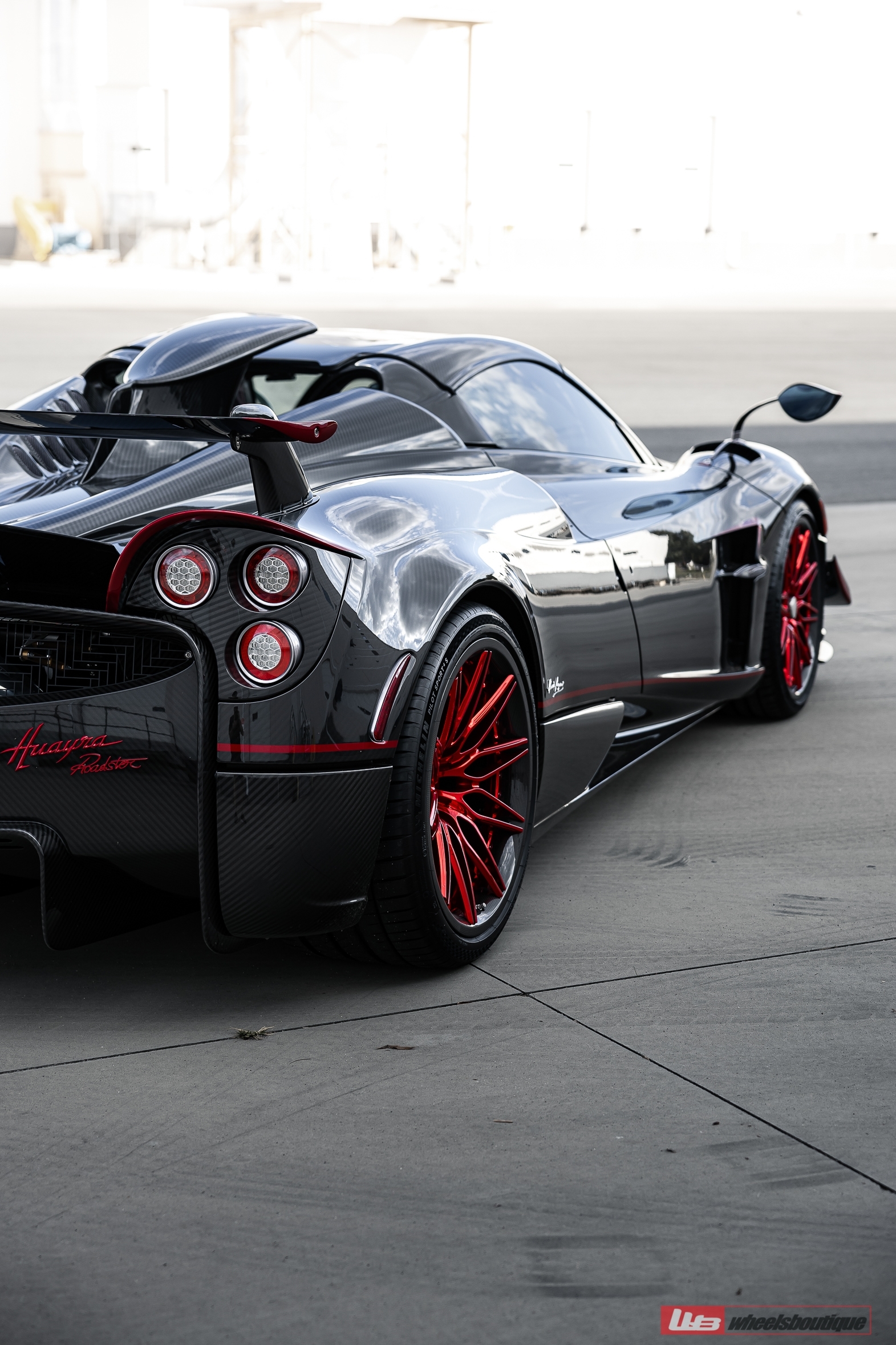 Arata Exhaust