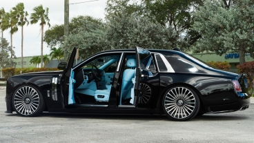 Rolls-Royce Phantom EWB with Mansory Body Kit