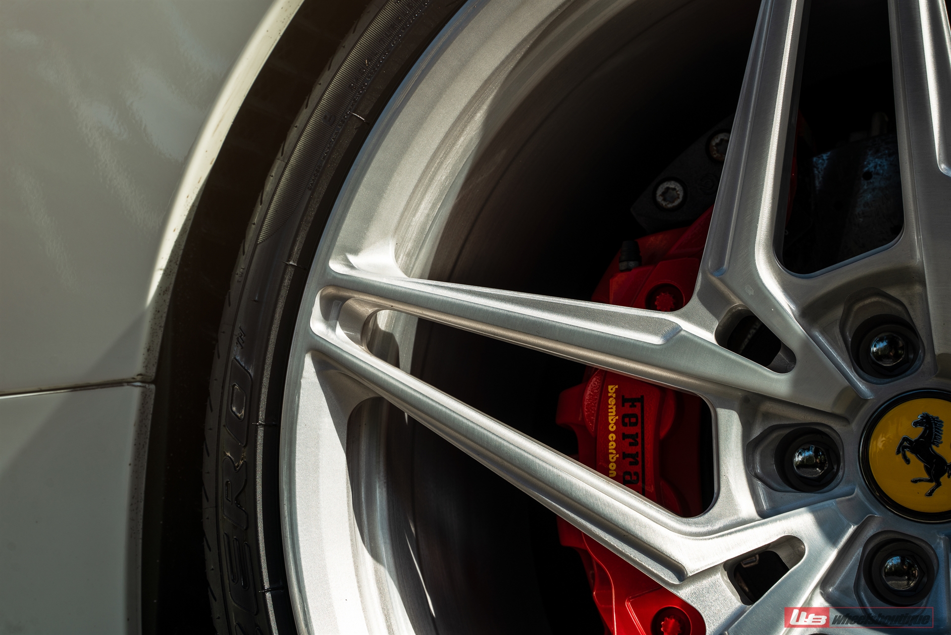 Ferrari 488 GTB | Bianco Fuji | on ANRKY S1-X3 | Brushed Clear