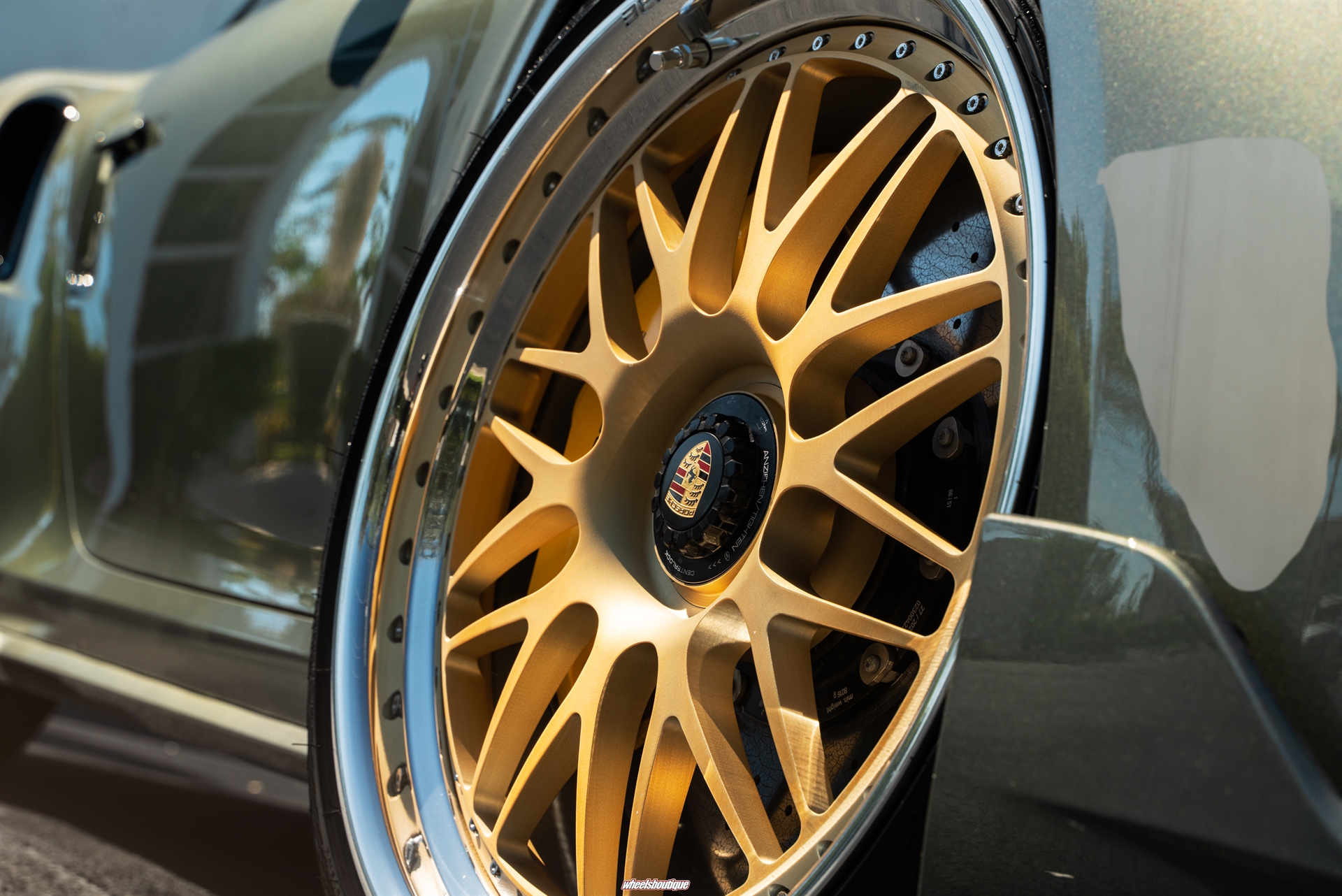 Porsche 992 Turbo S | Aventurine Green | on HRE 540 FMR | Frozen Brushed Gold