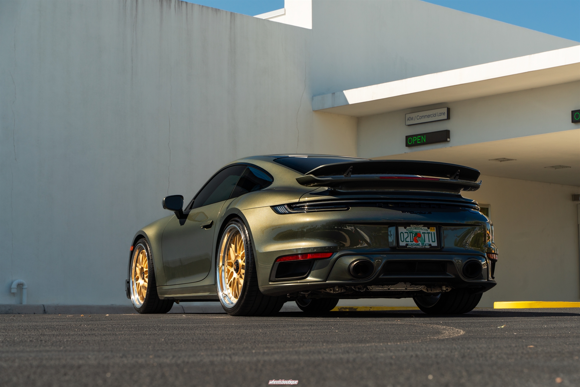 Porsche 992 Turbo S | Aventurine Green | on HRE 540 FMR | Frozen Brushed Gold