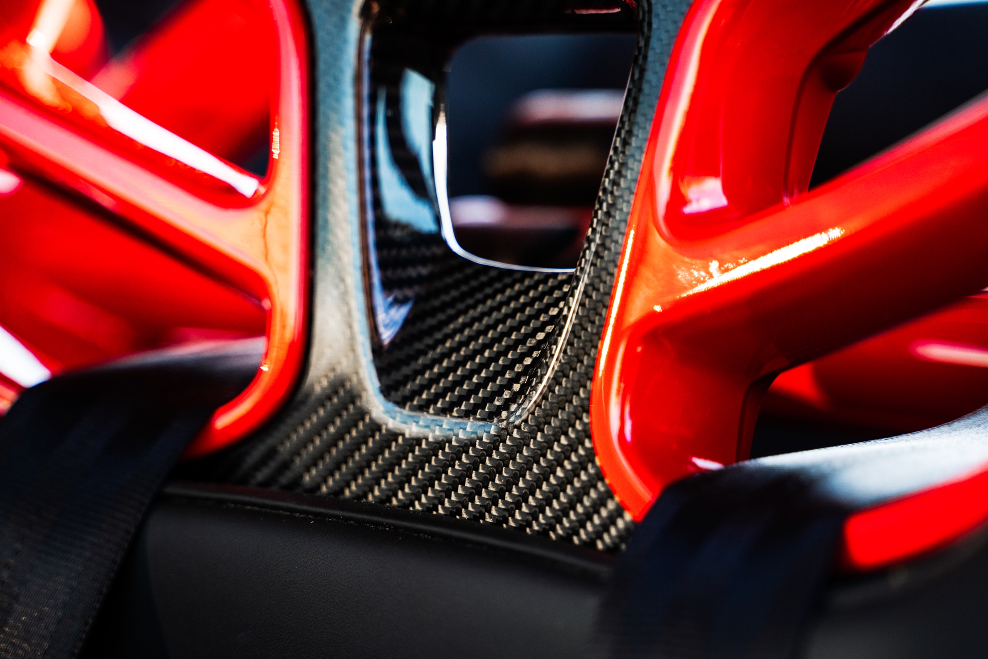 Porsche 992 Carrera GTS | Guards Red | 1886 S009 Wheels | Satin Gold