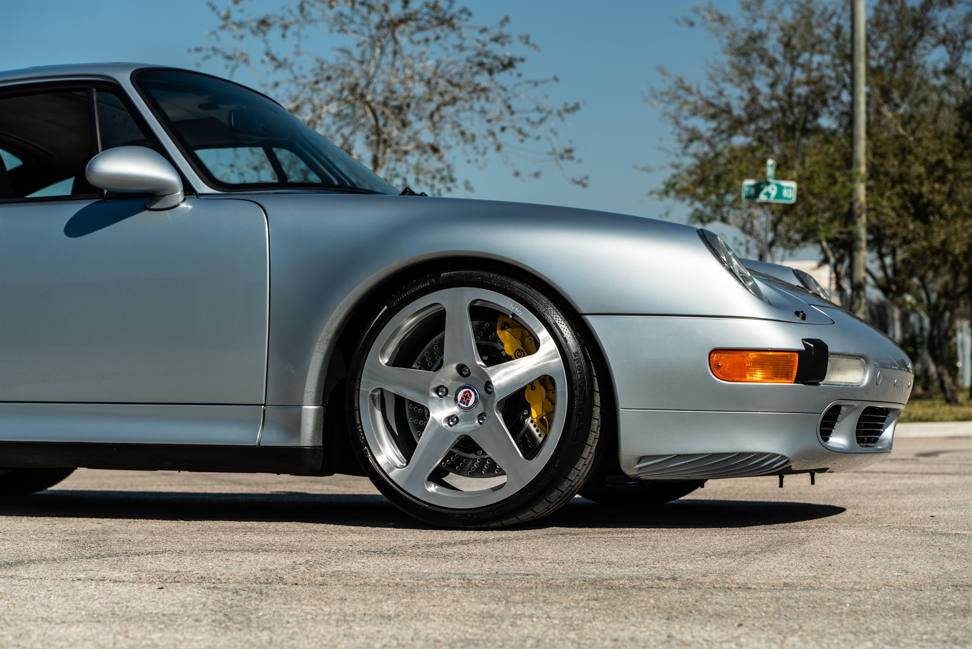 HRE 305M Monoblock Wheels | Porsche 993 Turbo