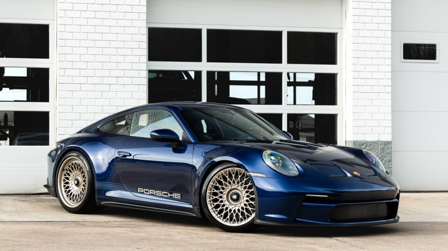 Porsche 992 GT3 Touring HRE 501M and 501 in gloss white gold