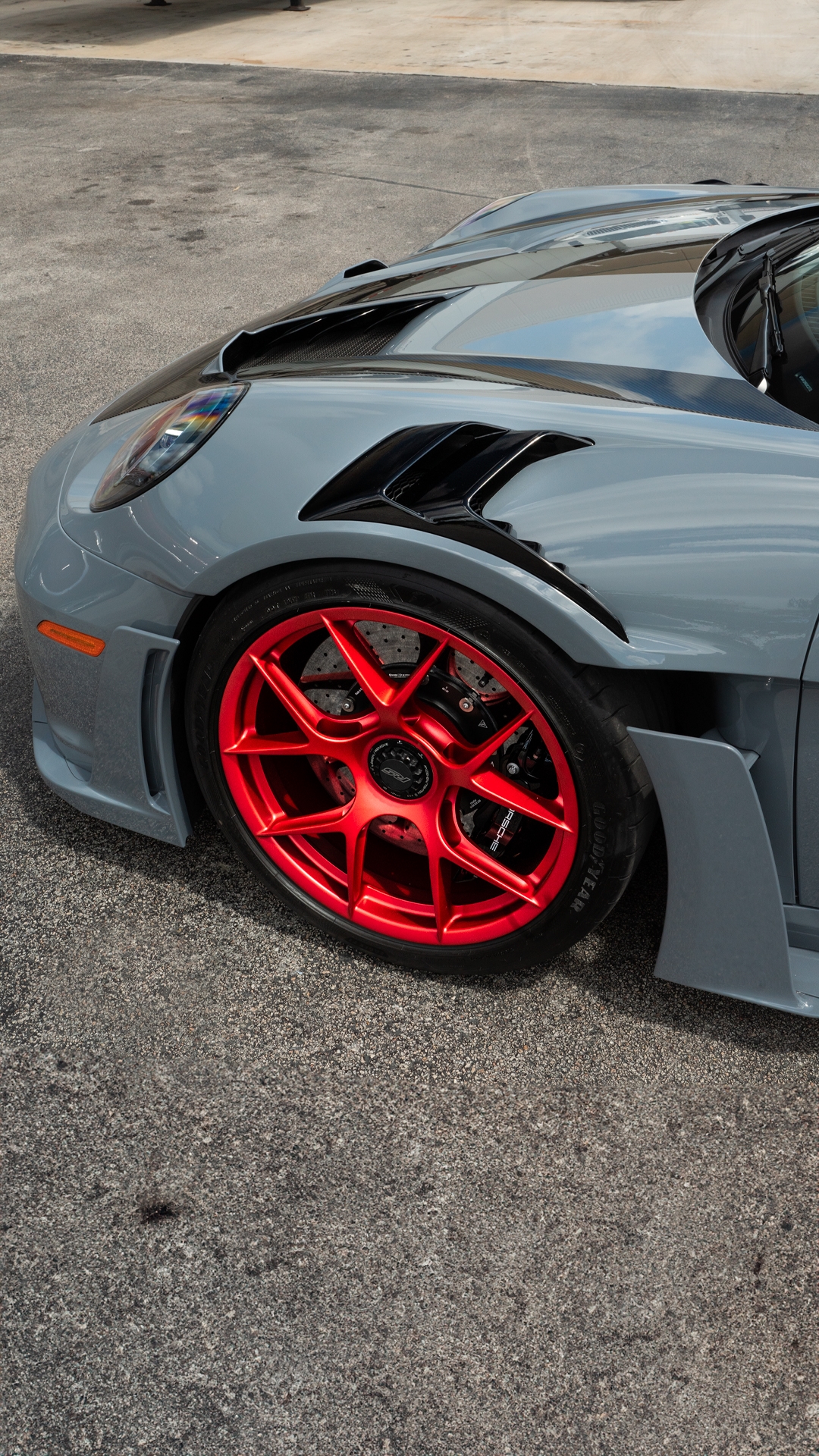 Arctic Grey 992 GT3 RS