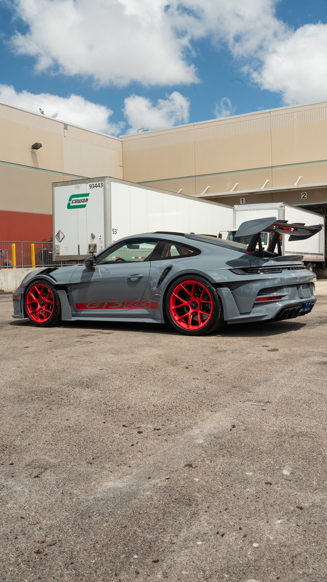 Arctic Grey 992 GT3 RS