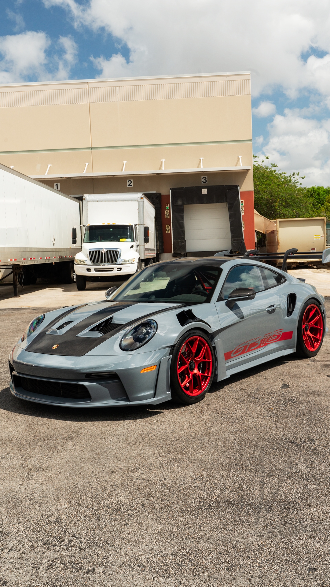 Arctic Grey 992 GT3 RS