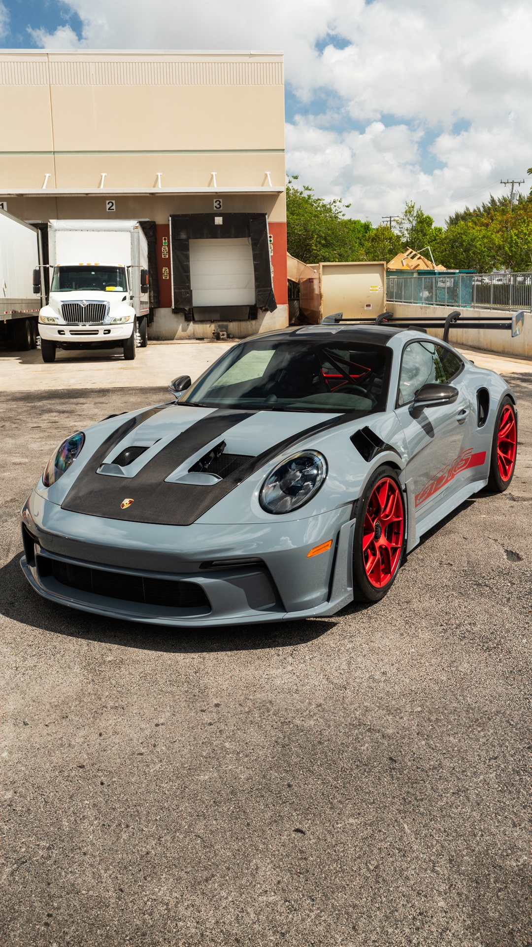 Arctic Grey 992 GT3 RS