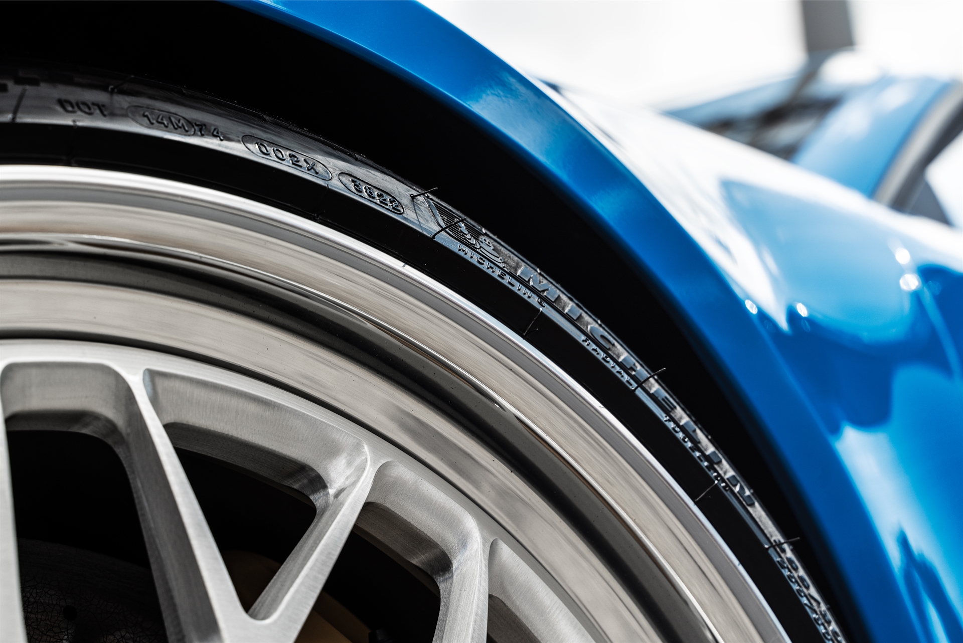 Porsche 992 Turbo S | Voodoo Blue | HRE 520 FMR | Brushed Clear