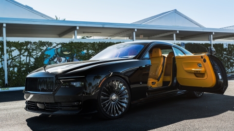 a Rolls Royce Spectre | 1886 G100