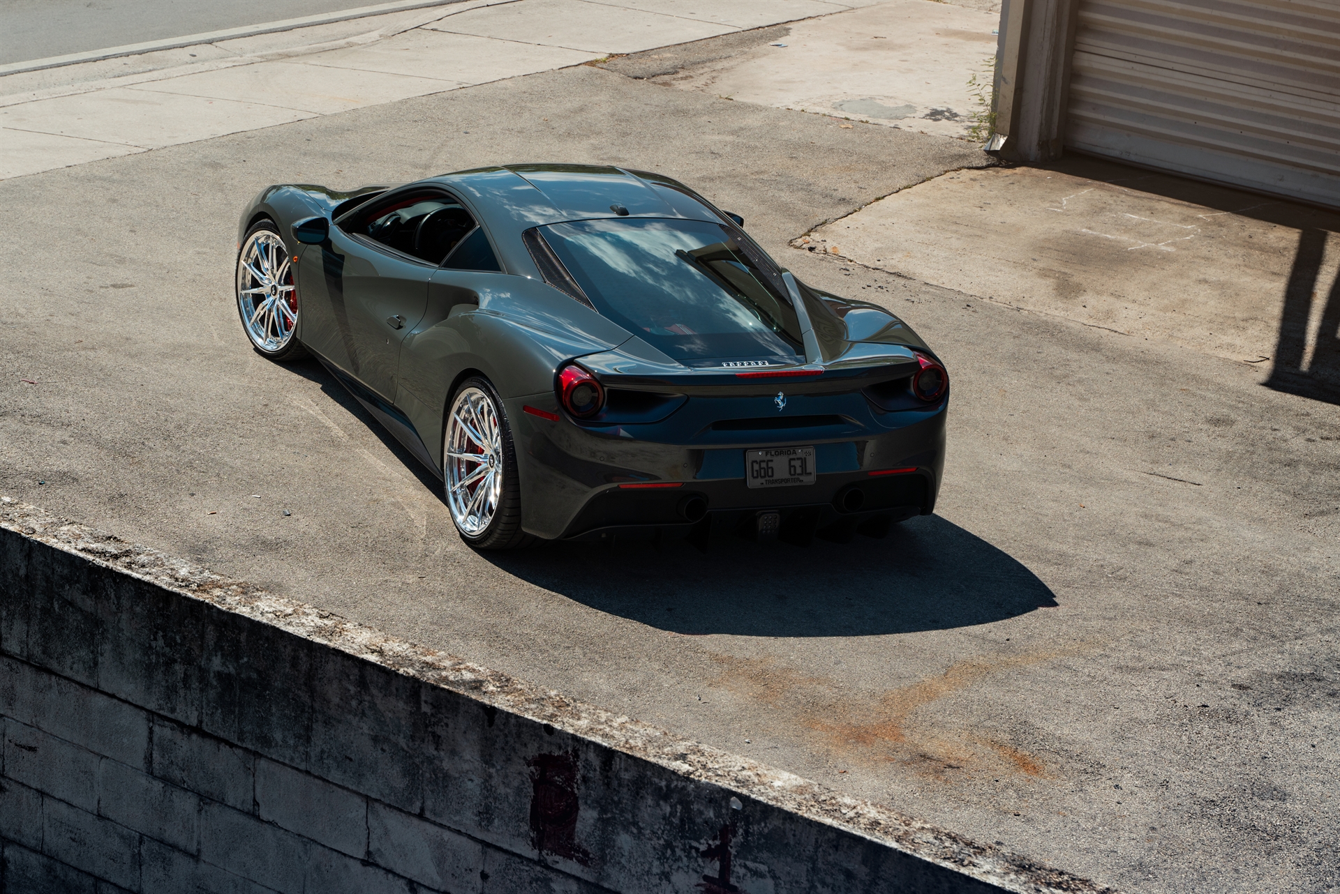 Ferrari 488 GTB | Grigio Medio | on HRE S104SC | Polished Clear