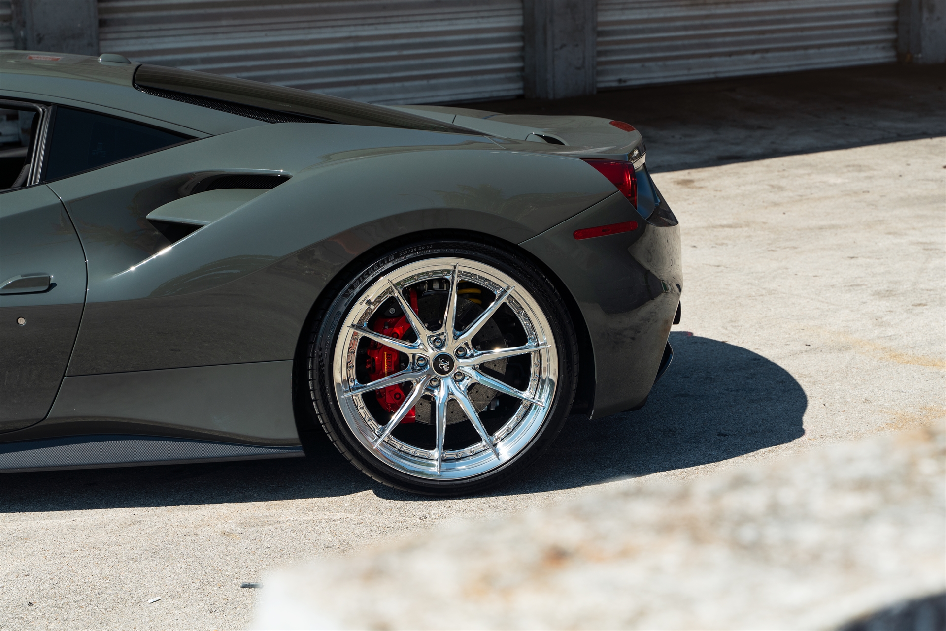 Ferrari 488 GTB | Grigio Medio | on HRE S104SC | Polished Clear