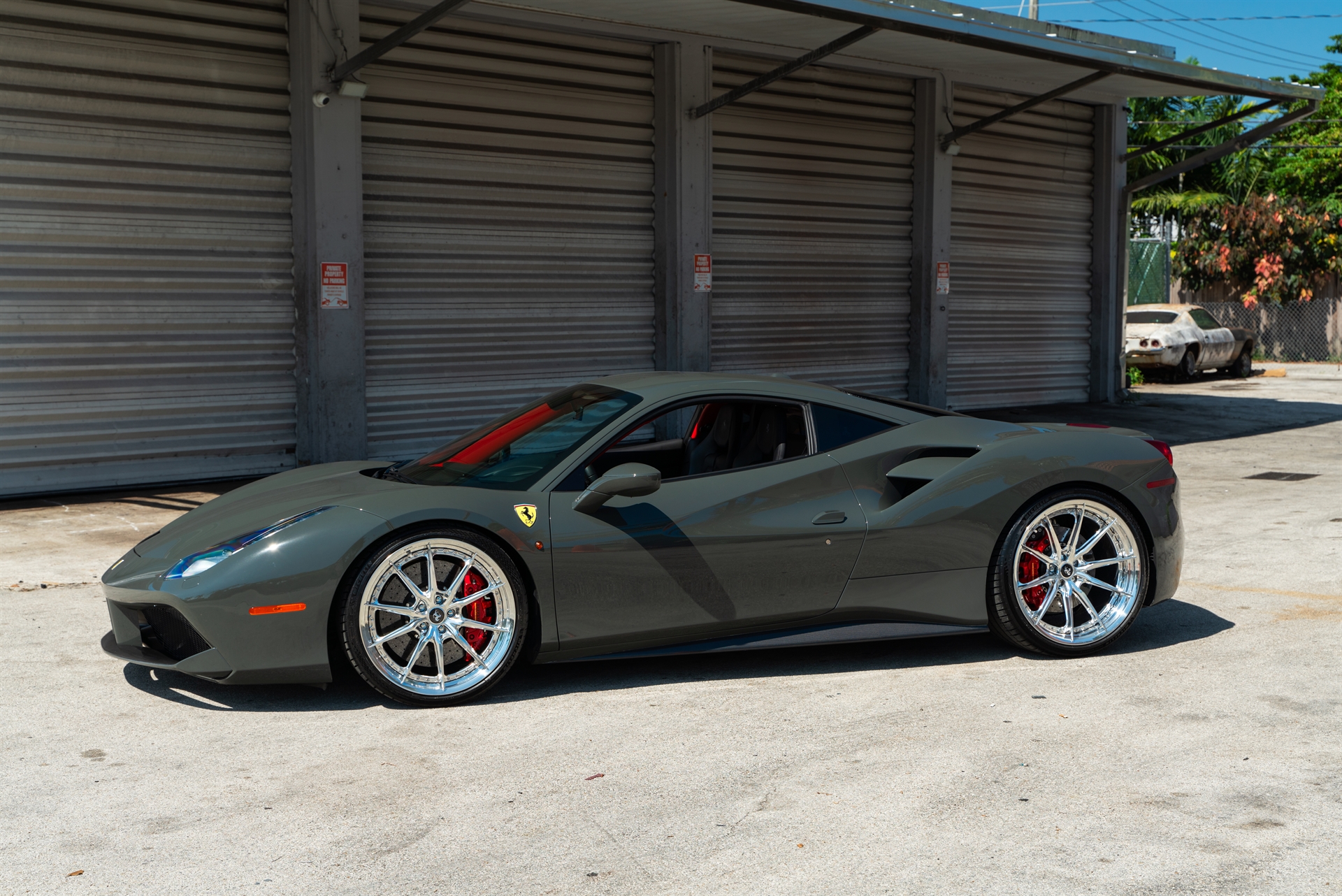 Ferrari 488 GTB | Grigio Medio | on HRE S104SC | Polished Clear