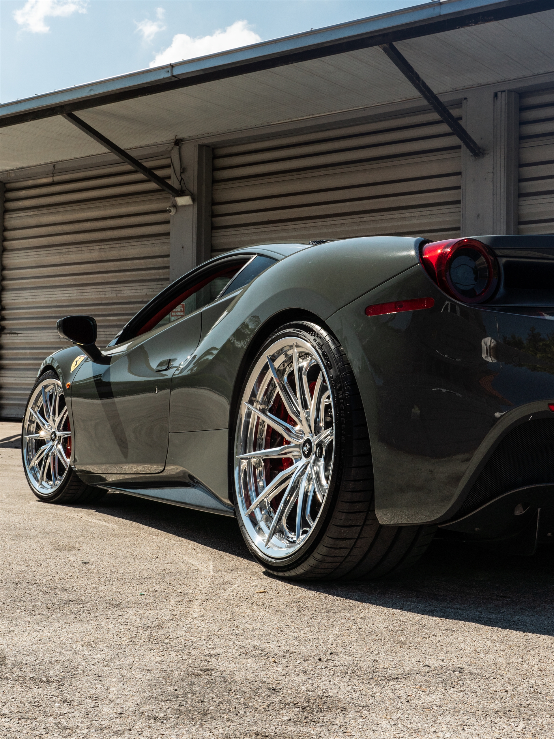 Ferrari 488 GTB | Grigio Medio | on HRE S104SC | Polished Clear
