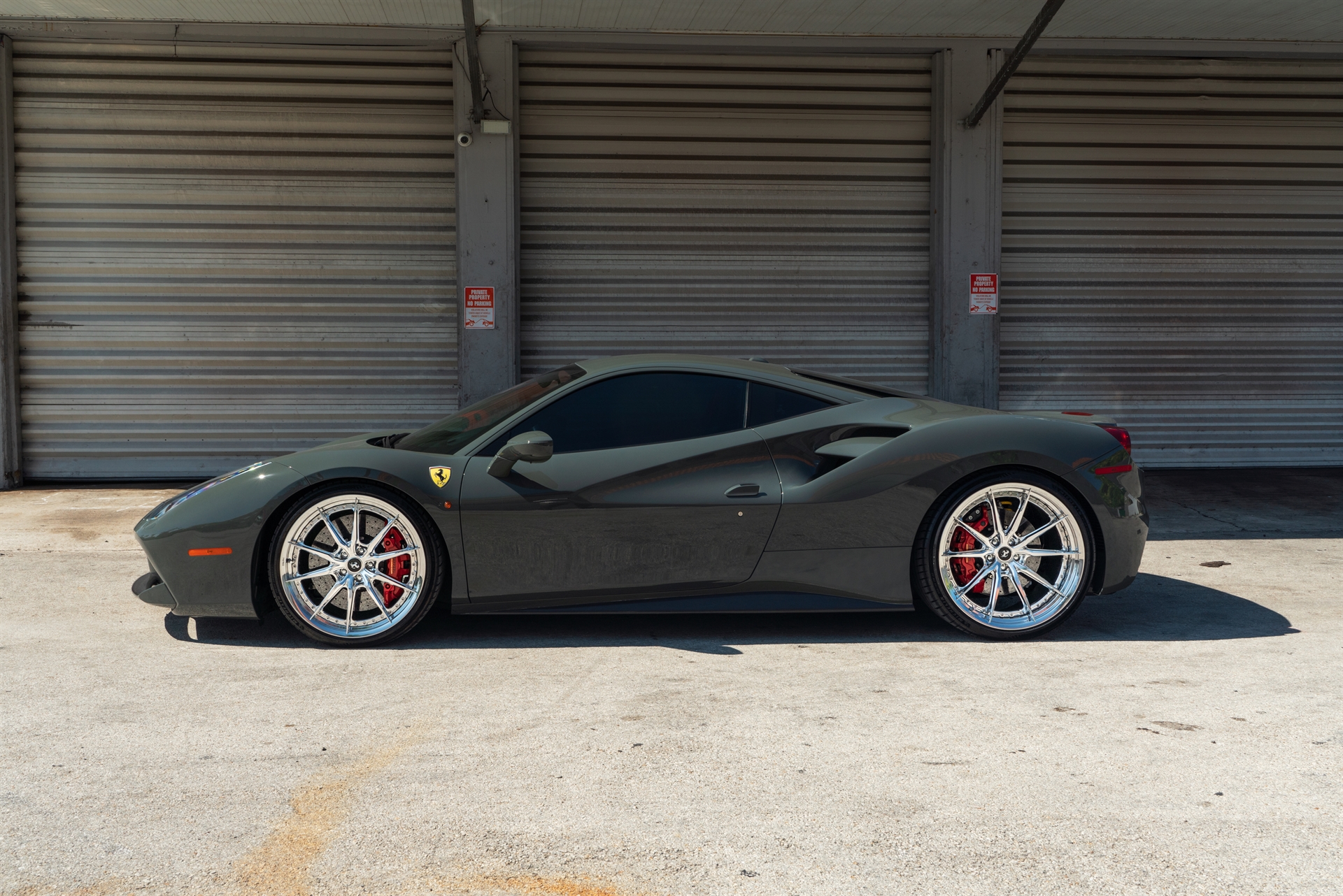 Ferrari 488 GTB | Grigio Medio | on HRE S104SC | Polished Clear