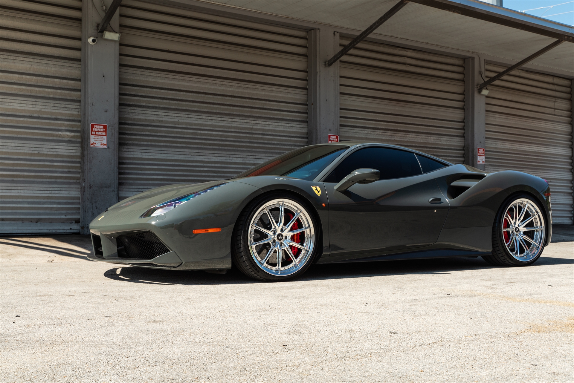 Ferrari 488 GTB | Grigio Medio | on HRE S104SC | Polished Clear
