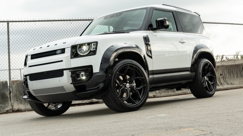 Land Rover Discovery 90 | Fuji White | on HRE P11SC | Gloss Black | Urban Automotive Widetrack Kit