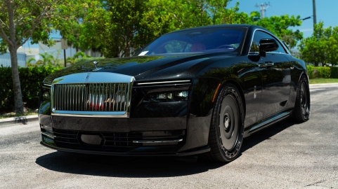 Rolls Royce Spectre | Crystal Over Black | on Novitec SP3 | Satin Black