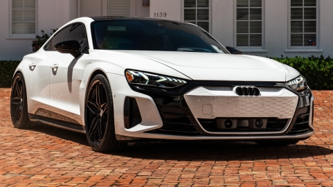 Audi RS e-tron GT | Arkona White | HRE S107SC | Gloss Black