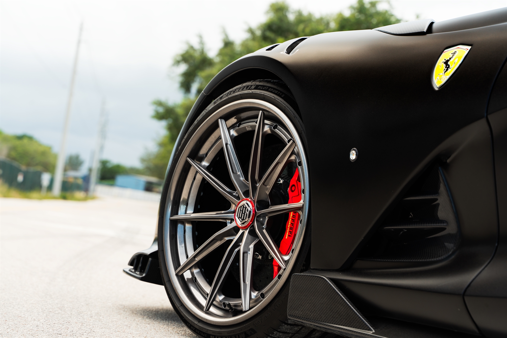 Duke Dynamics 812 | Nero Daytona | on 1886 G-010 | Polished Smoke | Duke Dynamics FEROCE Kit