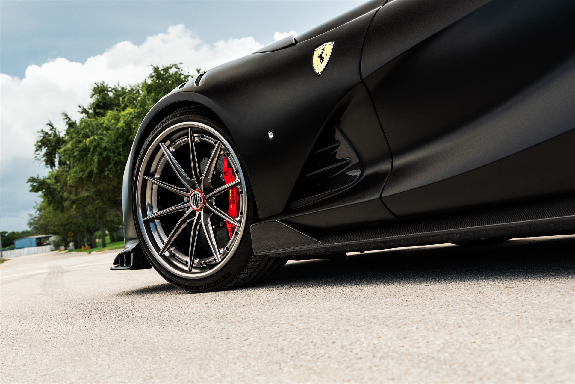 Duke Dynamics 812 | Nero Daytona | on 1886 G-010 | Polished Smoke | Duke Dynamics FEROCE Kit