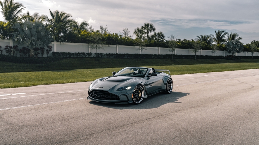 Aston Martin Vantage V12 Roadster on 1886 Wheels