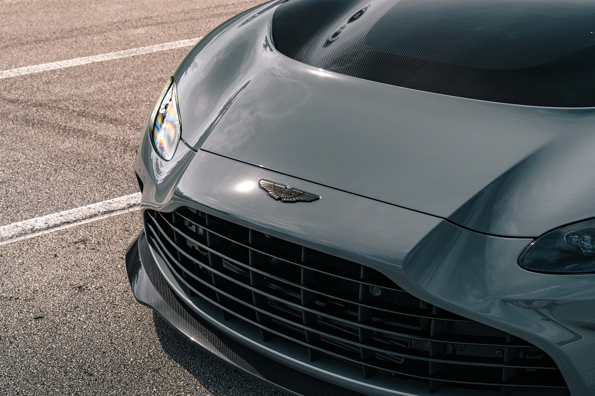 Aston Martin Vantage V12 Roadster on 1886 Wheels S007