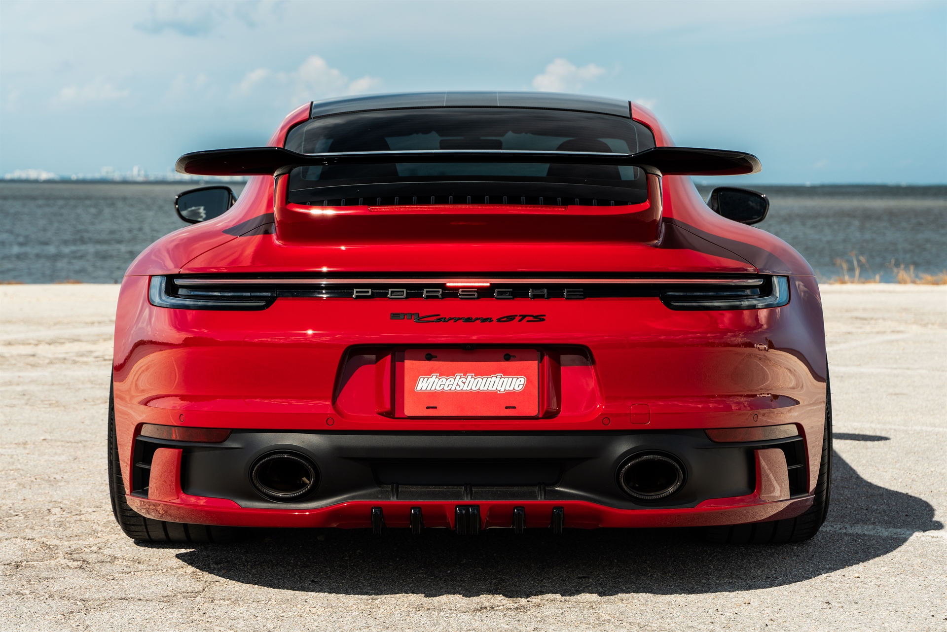 Porsche 992 GTS | Carmine Red | on 1886 Wheels S010| Brushed Champagne