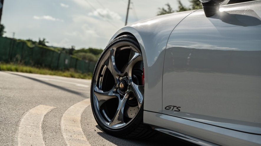 HRE 522M wheels | Porsche 992 Ice Grey Metallic finish