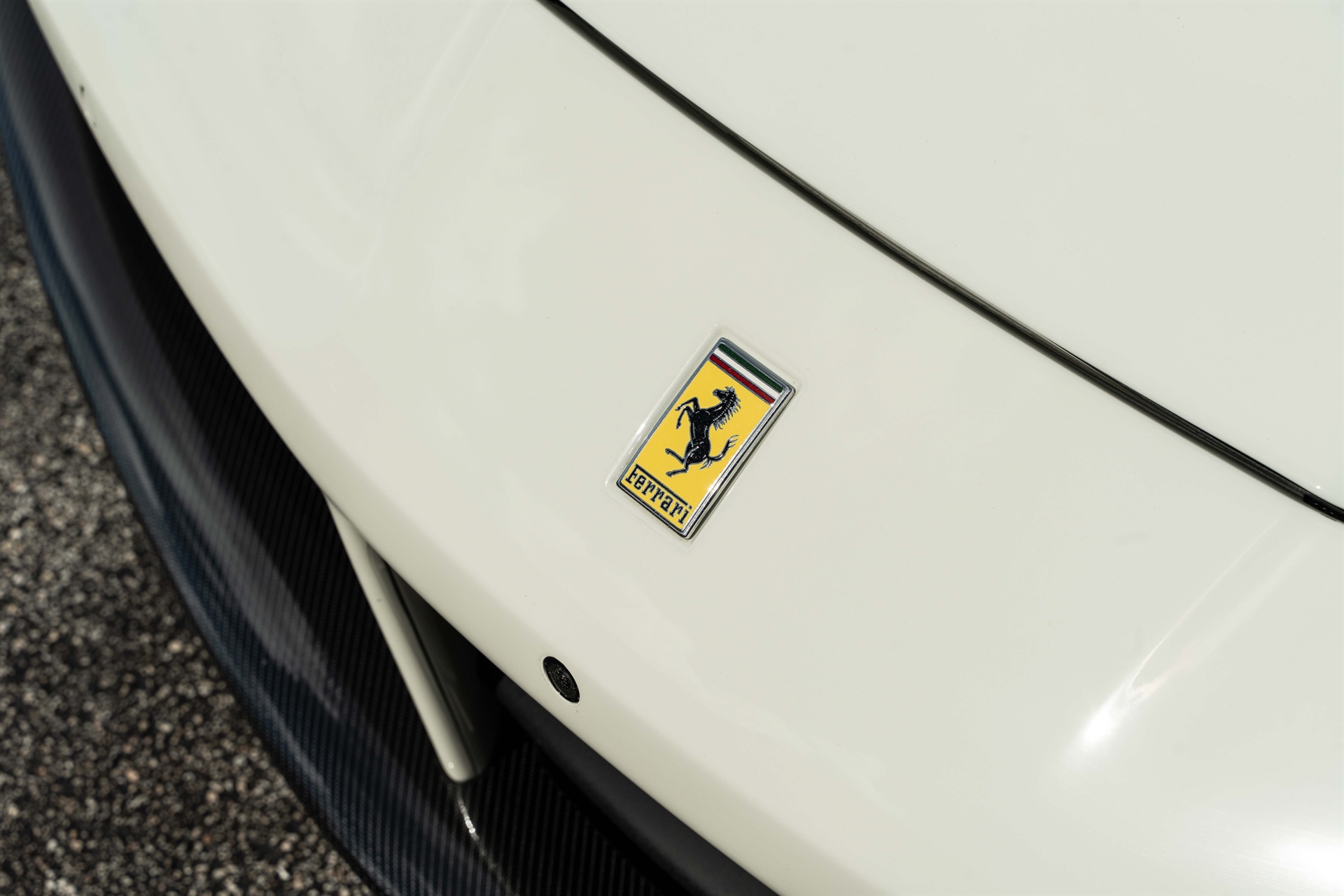 Ferrari 488 GTB | Bianco Fuji | on HRE 520 FMR | Brushed Clear