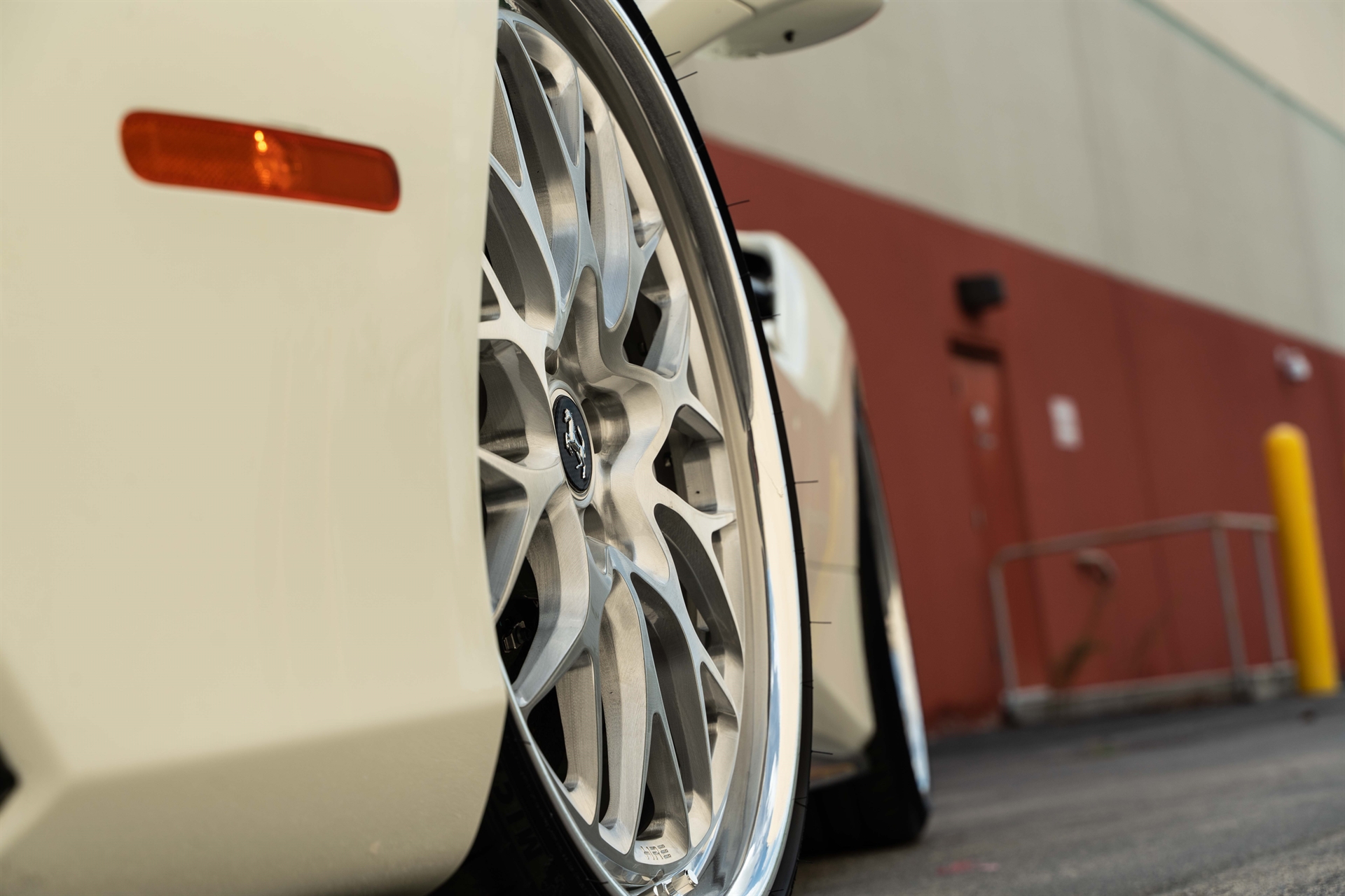 Ferrari 488 GTB | Bianco Fuji | on HRE 520 FMR | Brushed Clear