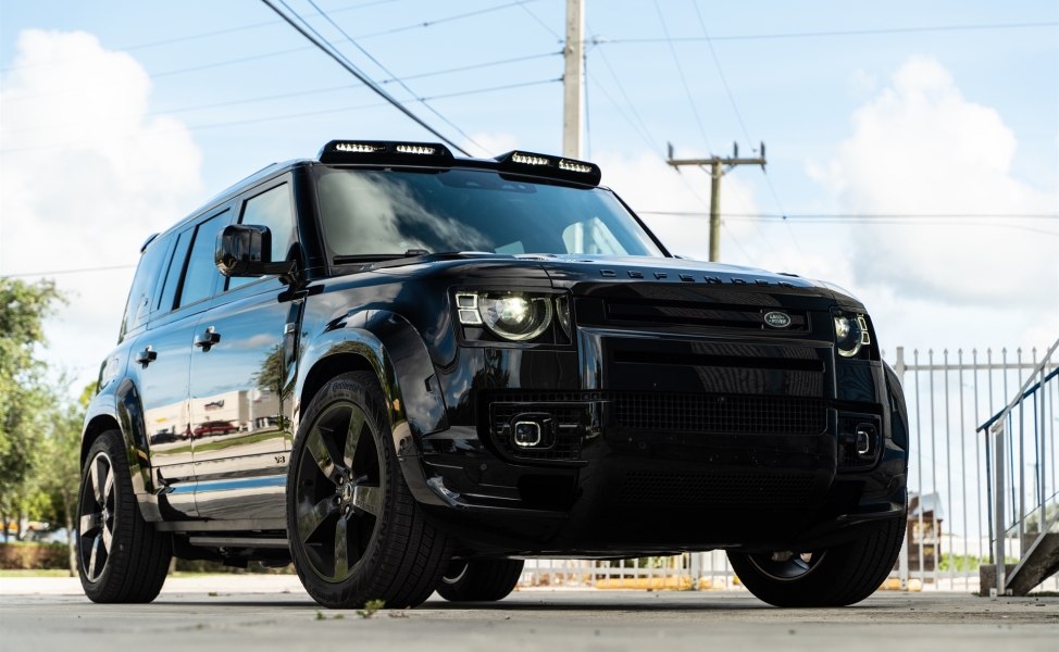 Land Rover Defender on Urban Auto Kit