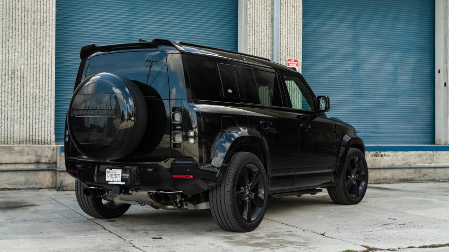 Land Rover Defender on Urban Auto Kit