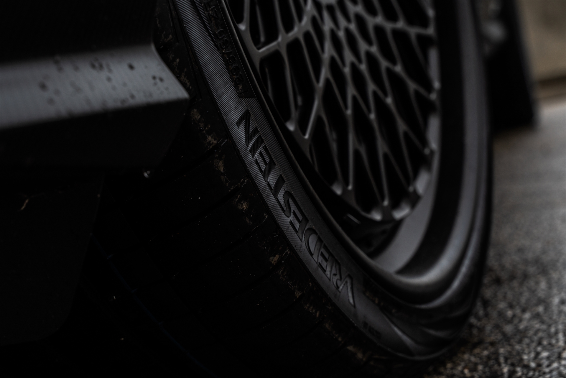 Lamborghini Urus Performante | Grigio Telesto Matt | on 1886 S009 | Satin Black