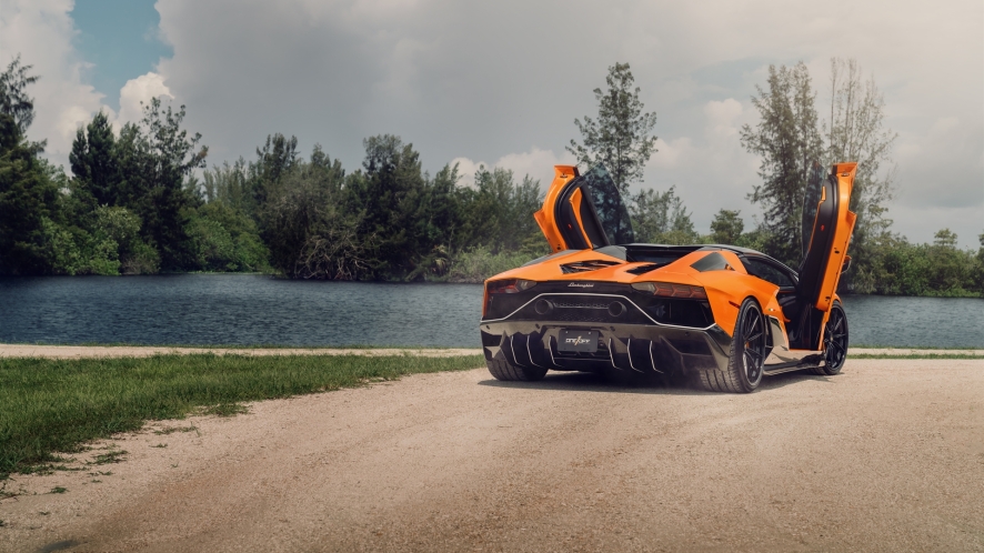 Lamborghini Aventador Ultimae on 1886 Wheels