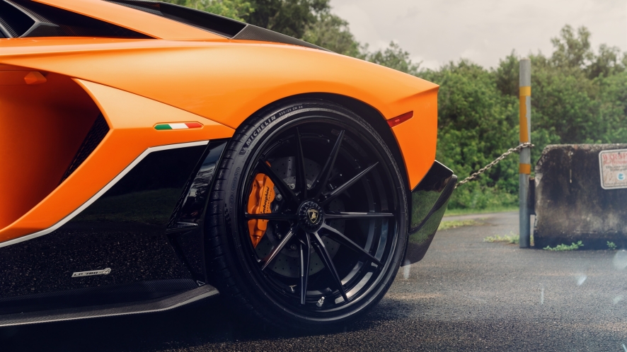 Lamborghini Aventador Ultimae on 1886 Wheels