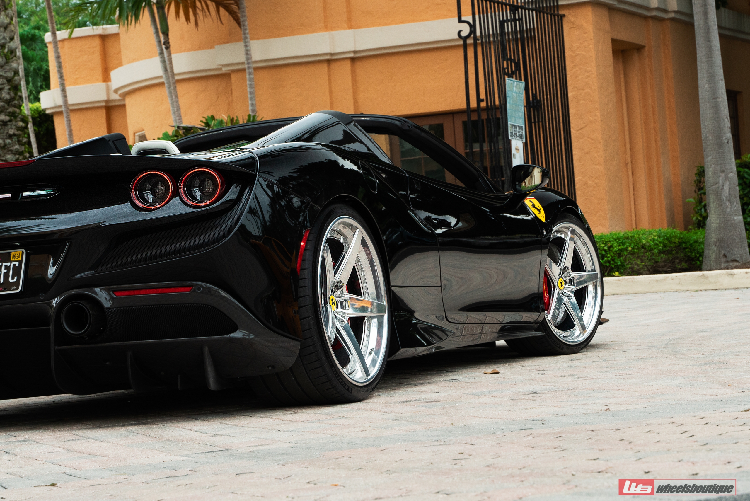 Ferrari F8 Tributo Spider – RETROSeries RS5.3