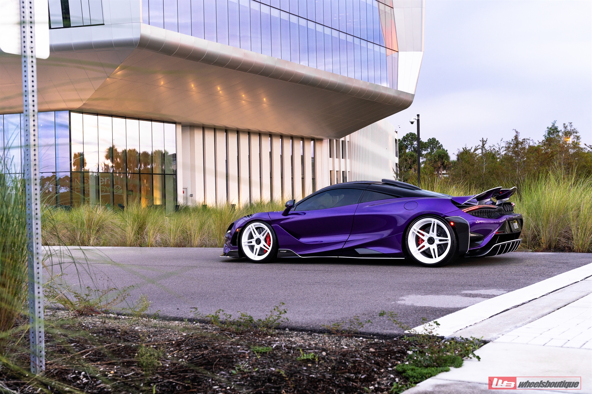 McLaren 765LT – AN27 SeriesTWO