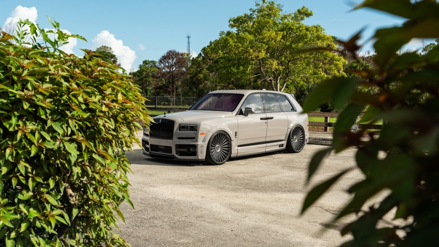 Rolls Royce Cullinan on Urban Auto Wide Track Kit