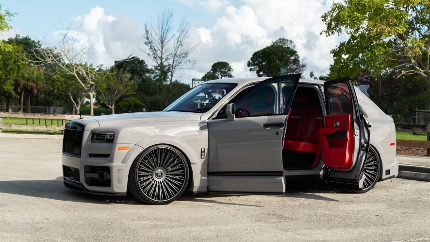 Rolls Royce Cullinan on Urban Auto Wide Track Kit