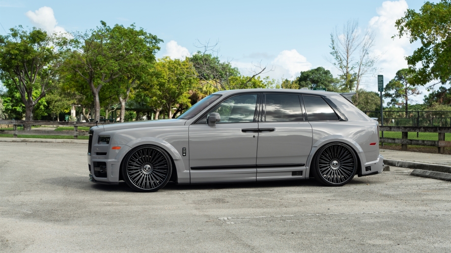 Rolls Royce Cullinan on Urban Auto Wide Track Kit