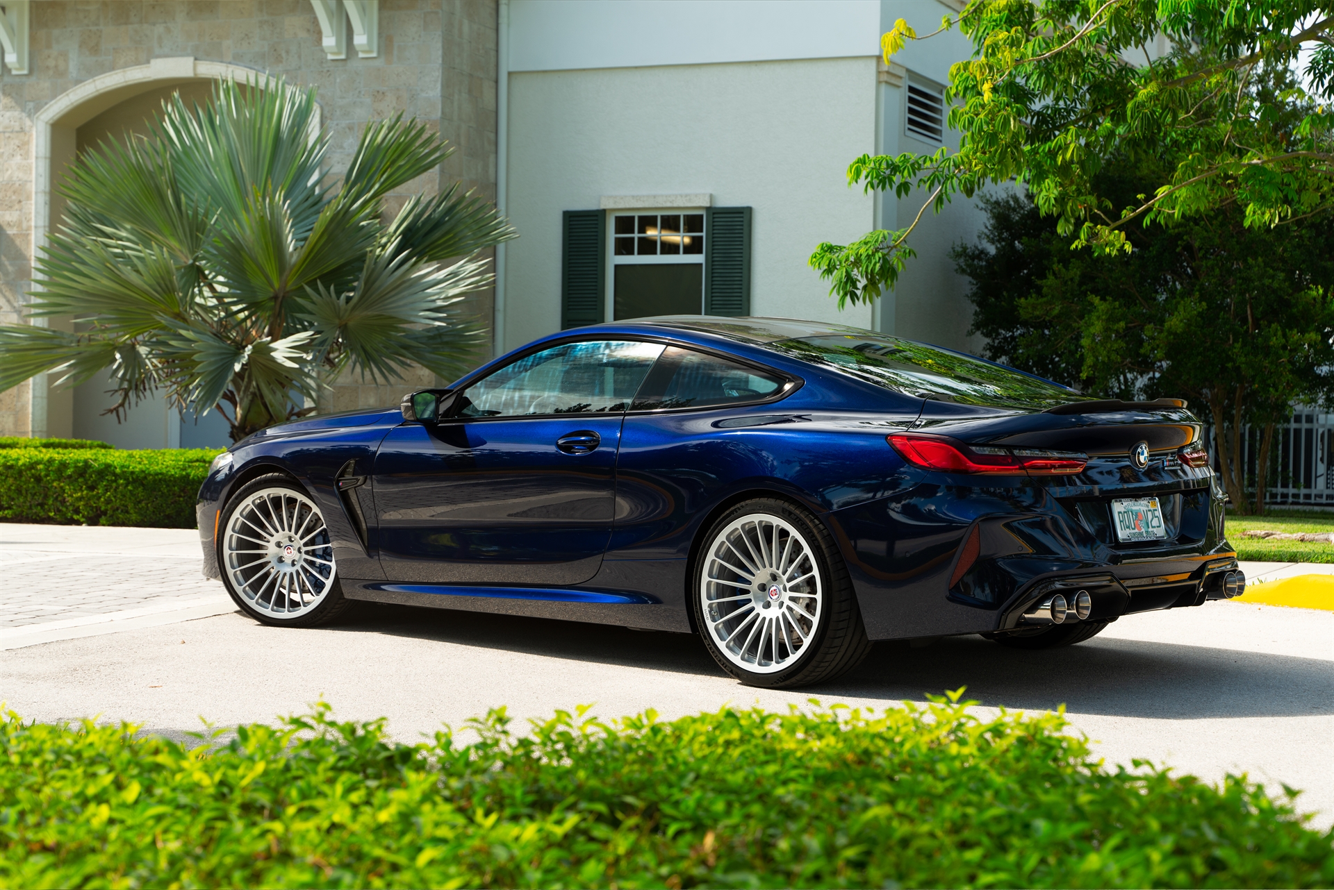 BMW M8 | Midnight Blue | on HRE 309M | Gloss Silver
