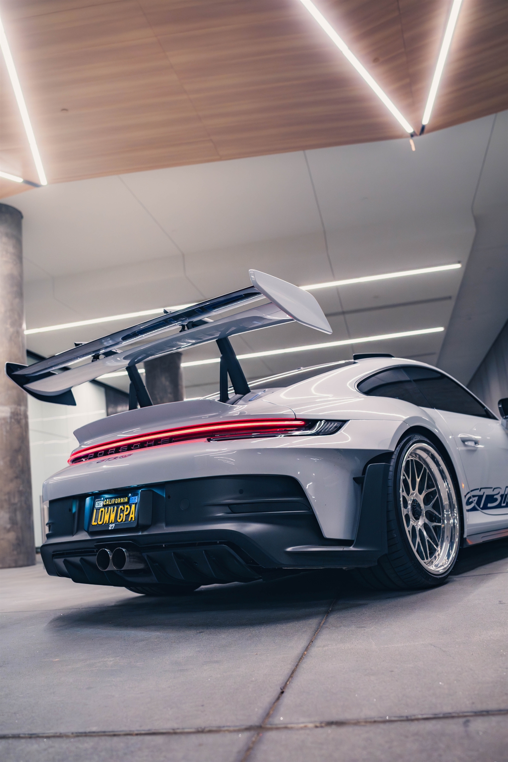 Porsche 992 Carrera GT3 RS on HRE Wheels Classics 300