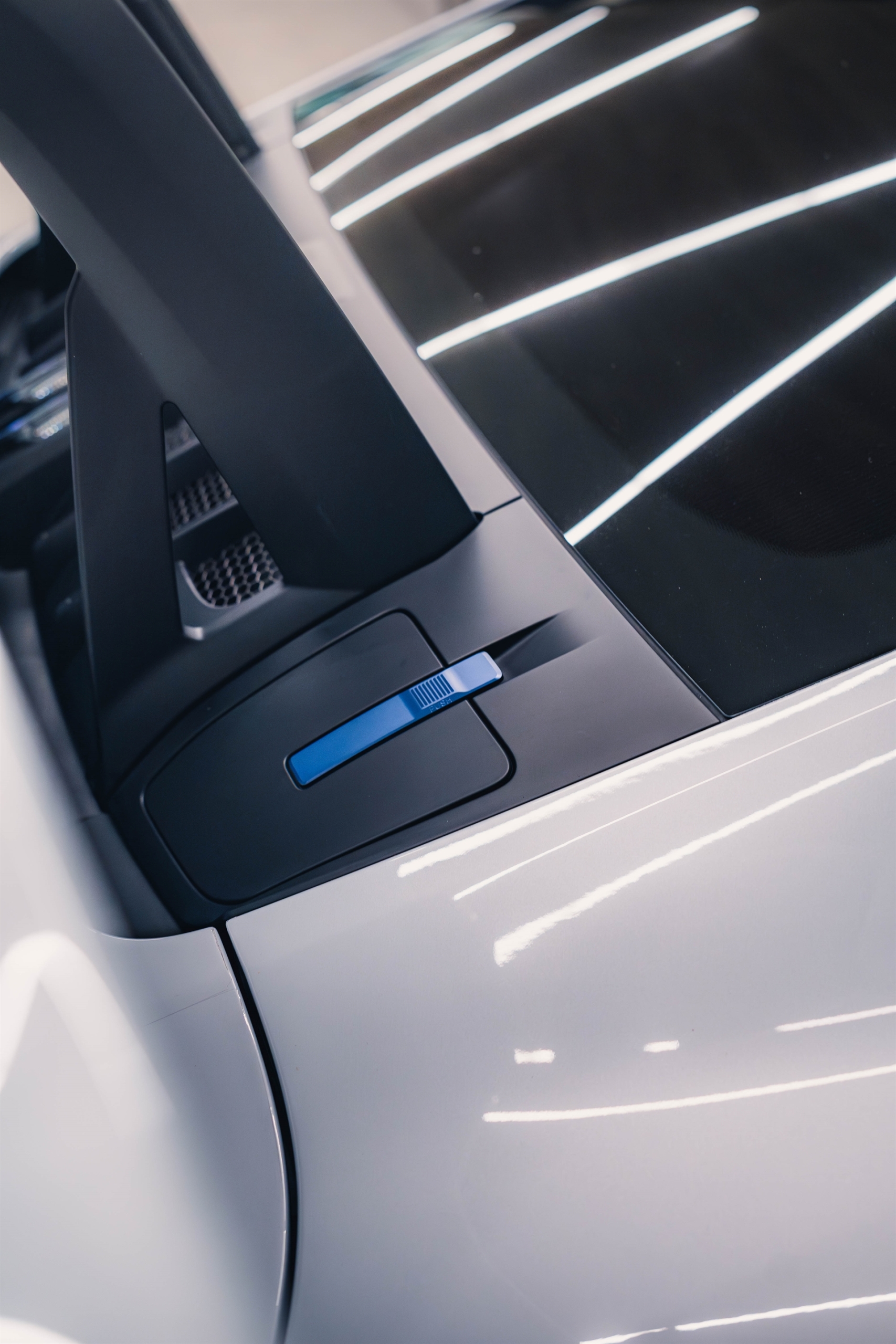 Porsche 992 Carrera GT3 RS on HRE Wheels Classics 300